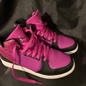 Men’s Nike Tennis Shoe 8.5